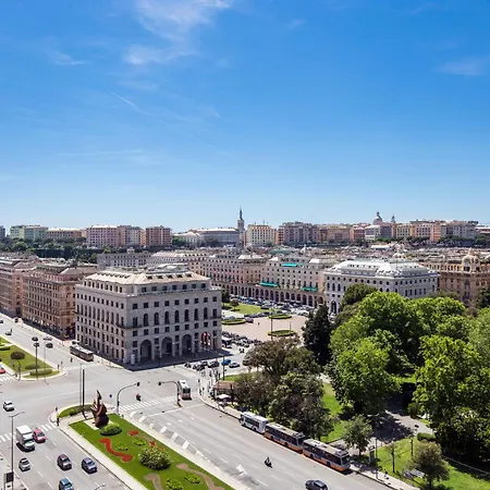 Corte Dei Lambruschini Vista Panoramica Della Citta Posteggio Privato Janov